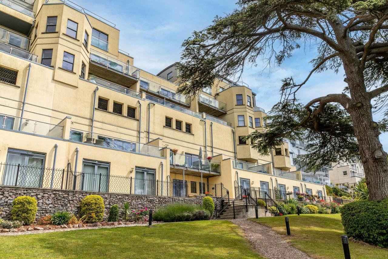 A7 Masts - Striking Beach Bolthole Apartment With Beautiful Sea Views Private Balcony & Parking Torquay Luaran gambar