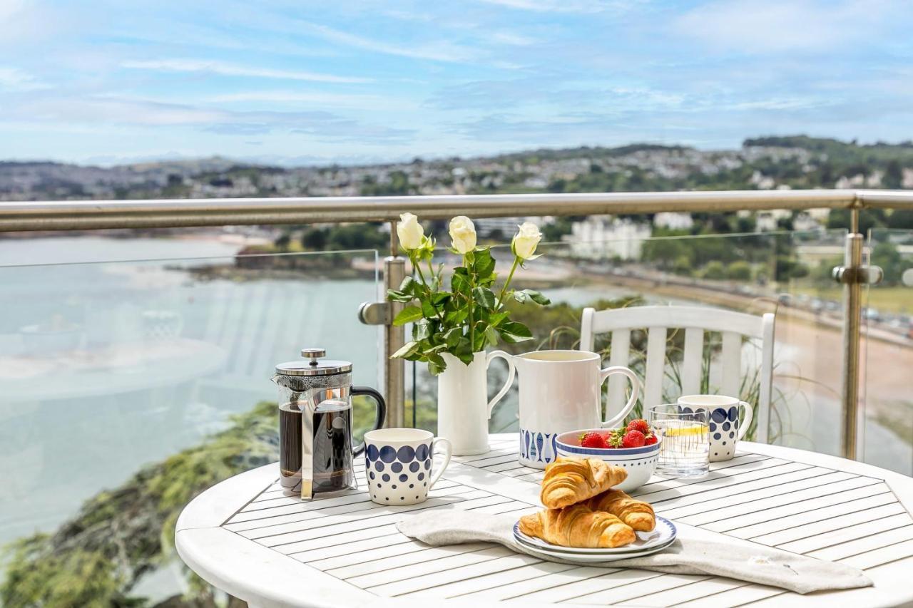 A7 Masts - Striking Beach Bolthole Apartment With Beautiful Sea Views Private Balcony & Parking Torquay Luaran gambar