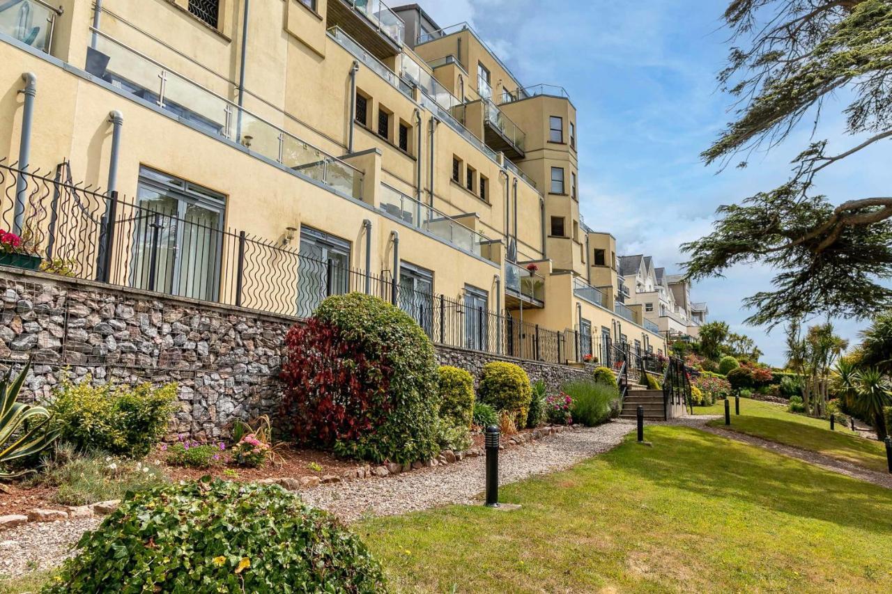 A7 Masts - Striking Beach Bolthole Apartment With Beautiful Sea Views Private Balcony & Parking Torquay Luaran gambar