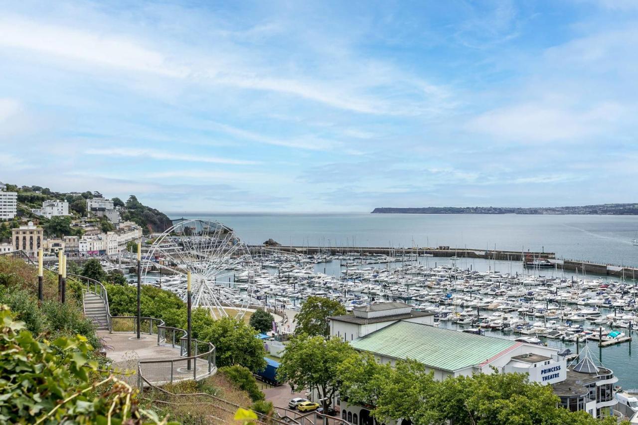 A7 Masts - Striking Beach Bolthole Apartment With Beautiful Sea Views Private Balcony & Parking Torquay Luaran gambar