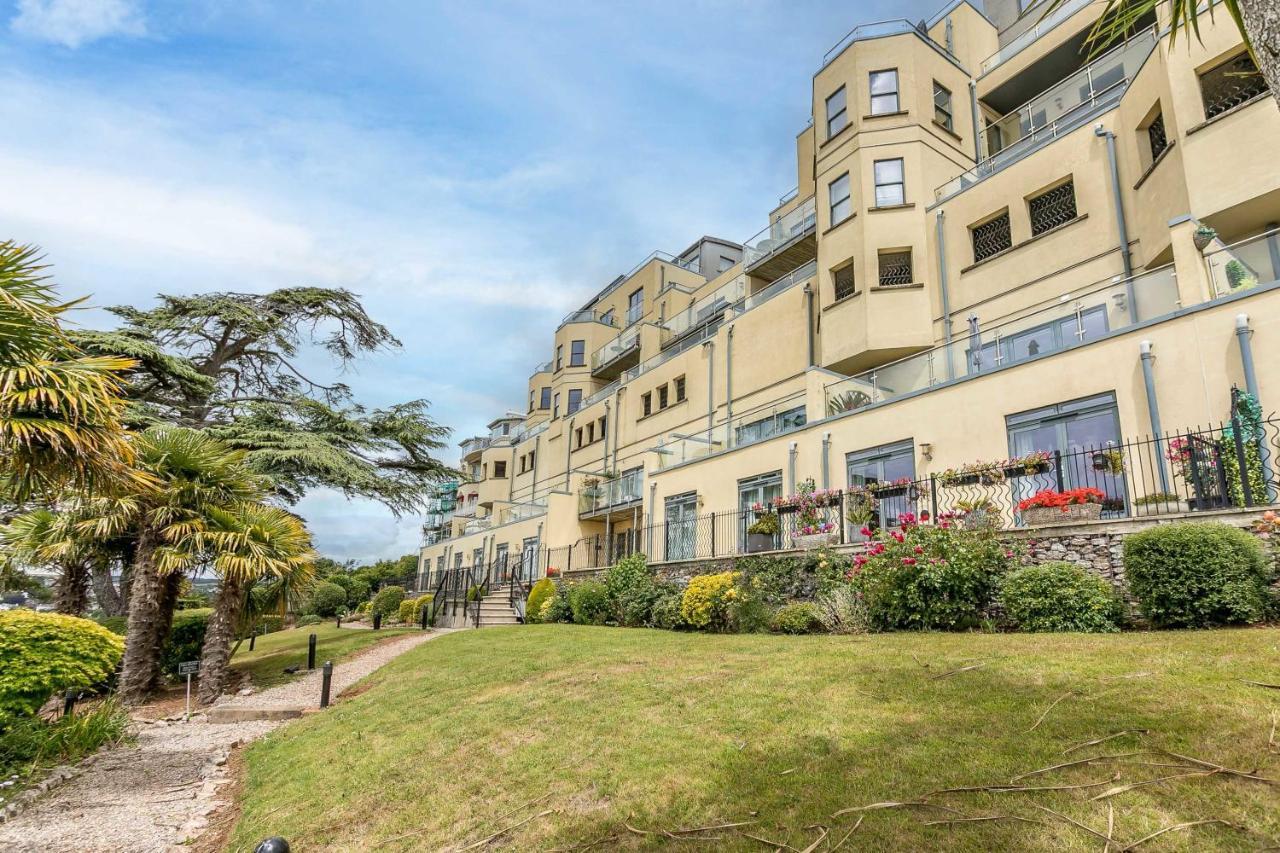 A7 Masts - Striking Beach Bolthole Apartment With Beautiful Sea Views Private Balcony & Parking Torquay Luaran gambar